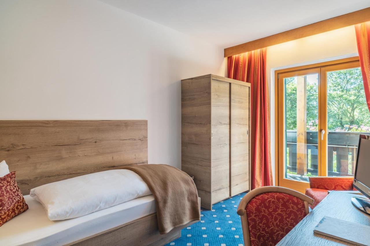 קולה איזארקו Hotel Erna מראה חיצוני תמונה