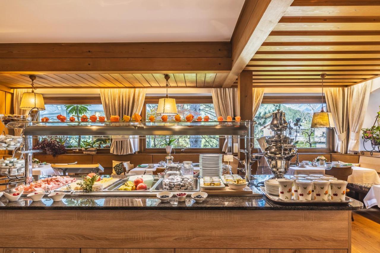 קולה איזארקו Hotel Erna מראה חיצוני תמונה